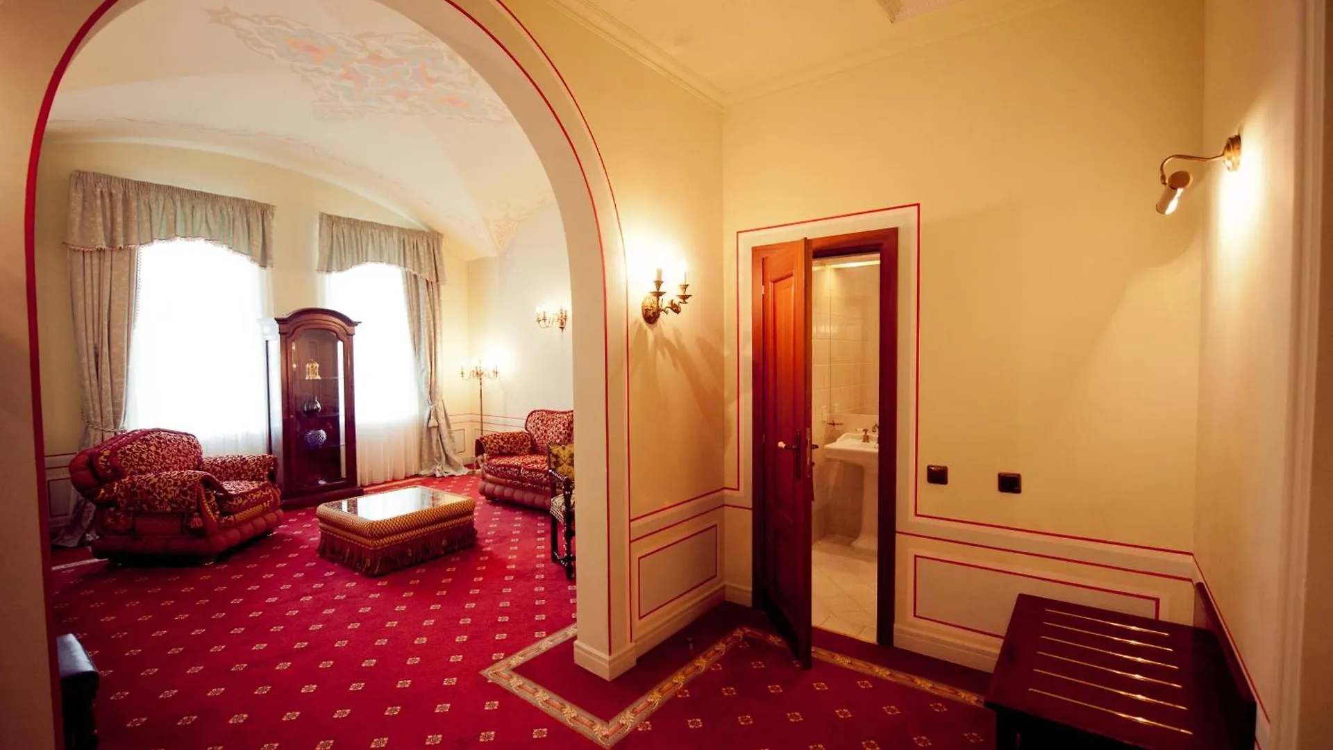 Opera Hotel - The Leading Hotels Of The World Kijów