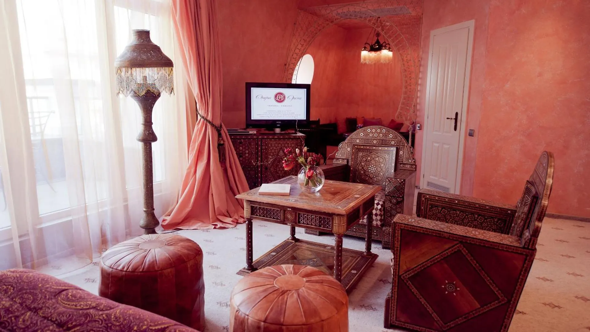 Opera Hotel - The Leading Hotels Of The World Kyiv 5*,