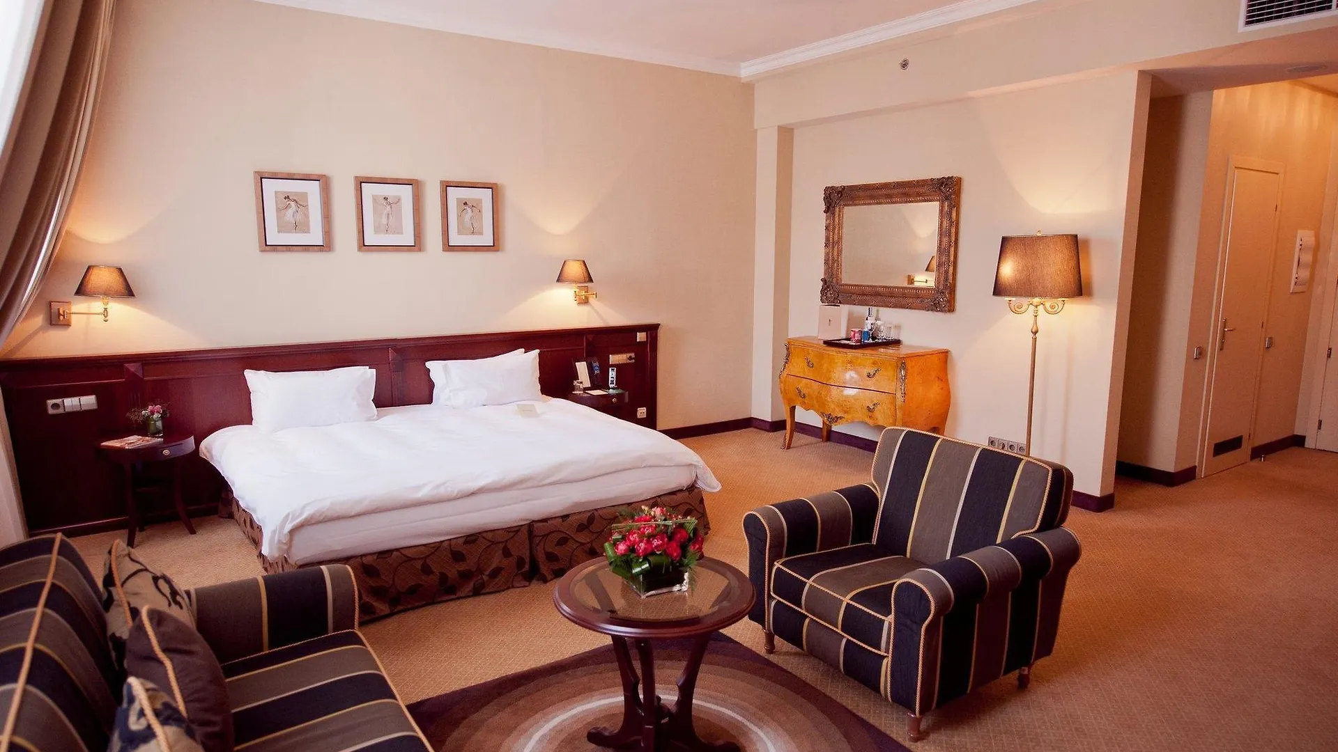 Opera Hotel - The Leading Hotels Of The World Kiev